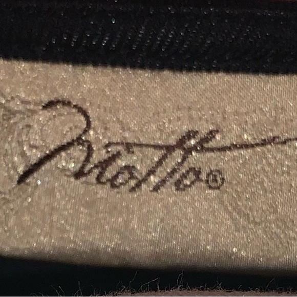 Vintage Motto black quarter sleeve Midi Dress with gold accents - Picture 4 of 7